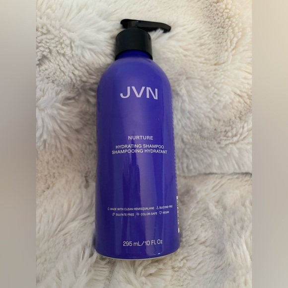JVN Hydrating Shampoo - Picture 3 of 3